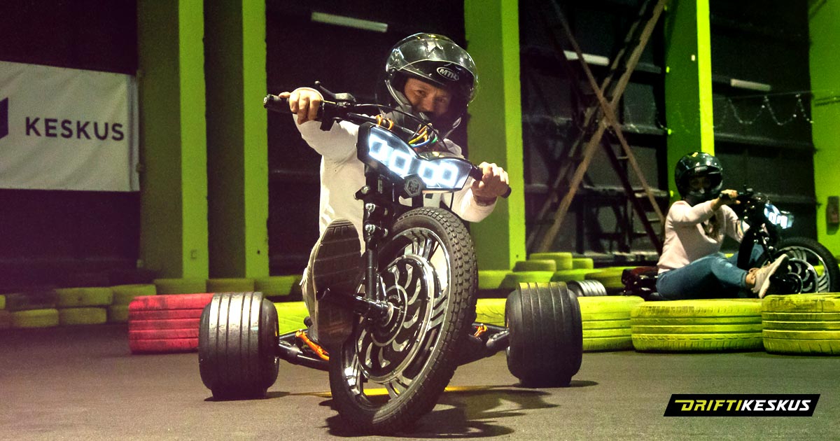 Vinge sõiduelamus driftirattaga Tallinna Driftikeskuses.